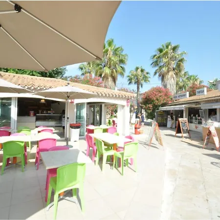אתר קמפינג Mobil-home 6 Pers Avec Terrasse A - Api-1-52-830 *